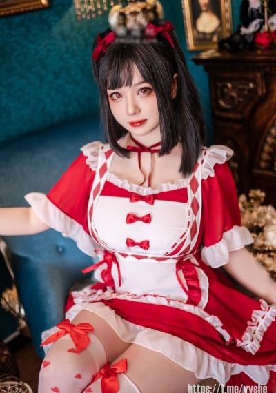 免费观看国产_十万网红美女美酱
