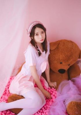 电影巜商务出差女老板同房_高清在线播放